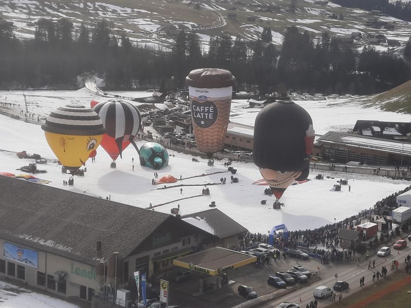 Fichier:Decollage ballon.jpg