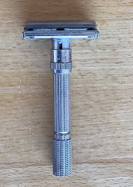 Fichier:Rasoir de securite.jpeg