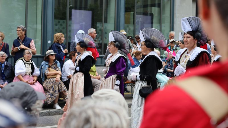 Fichier:Tracht mit hut.JPG