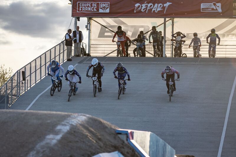 Fichier:Course de BMX race.jpg